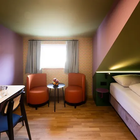 Hotel Schwarzes Roessl 3*