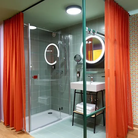 Schwarzes Roessl Hotel 3*