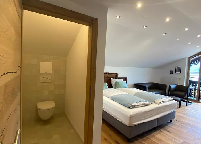 Schwarzes Roessl Hotell